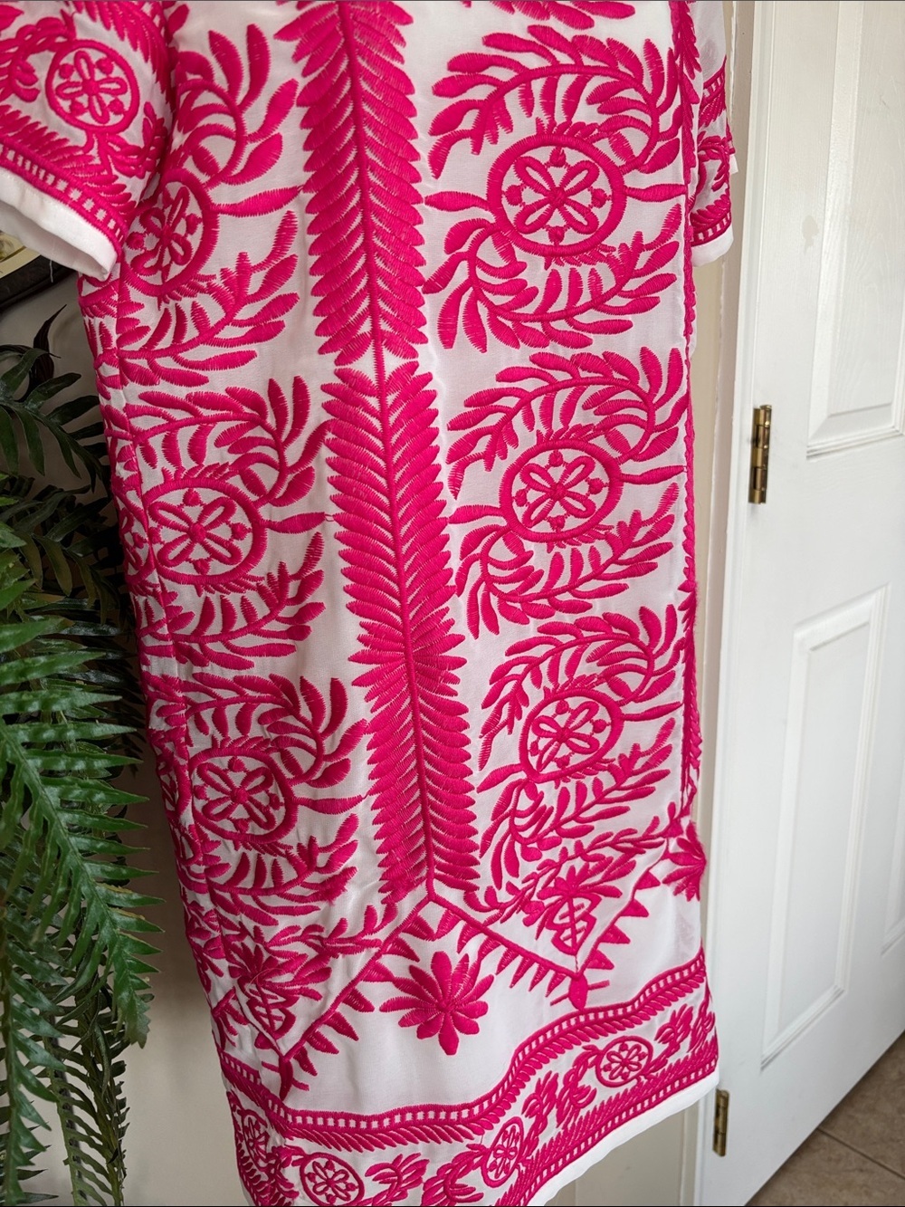 Lulu's White Shift Dress Pink Embroidered Floral Geometric Short Sleeve Mini - Picture 9 of 15